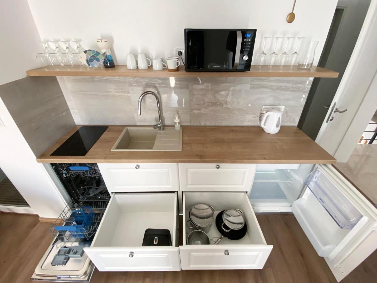 Apartment Marisa Hvar